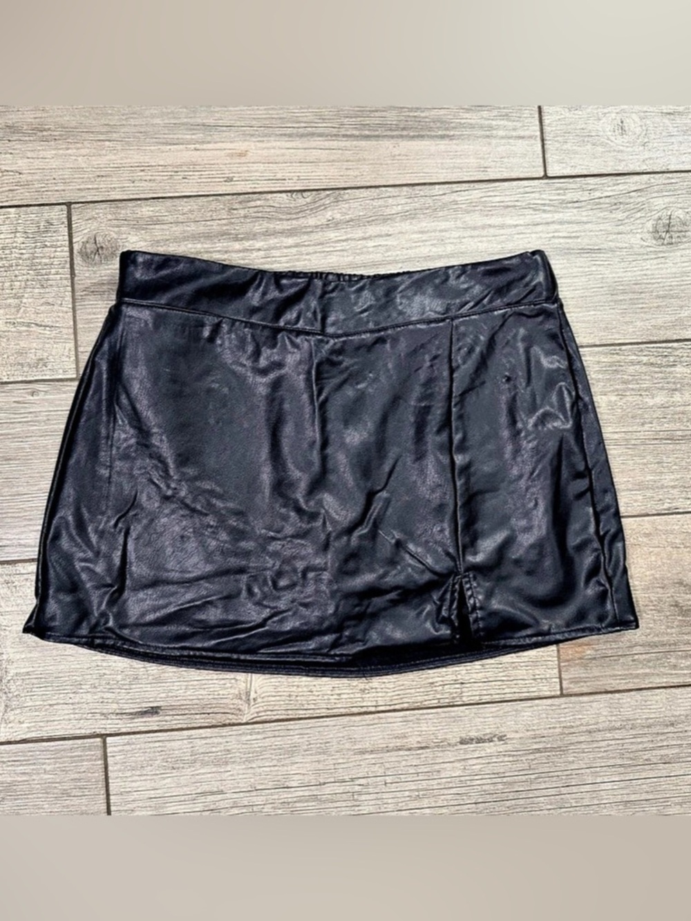 Women's Faux Leather Mini Skirt